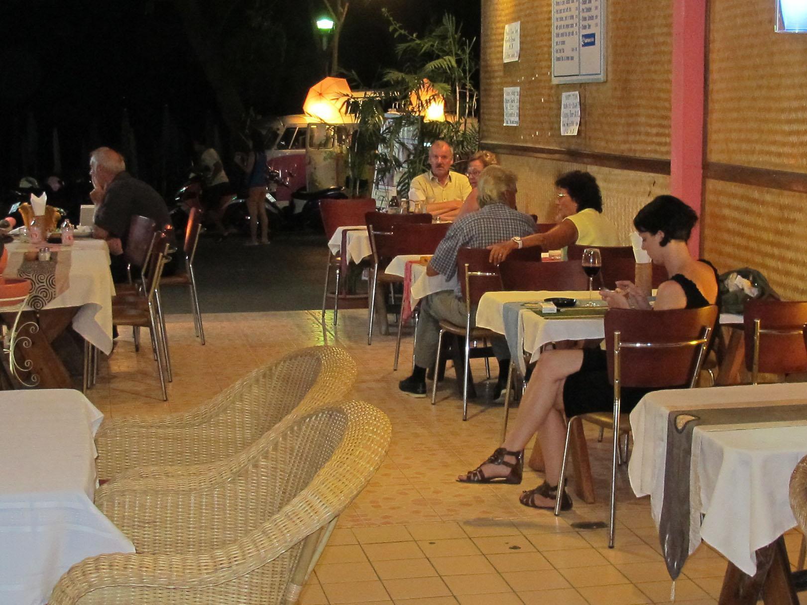 Beachfront Hotel Cha Am Cha-Am Εξωτερικό φωτογραφία