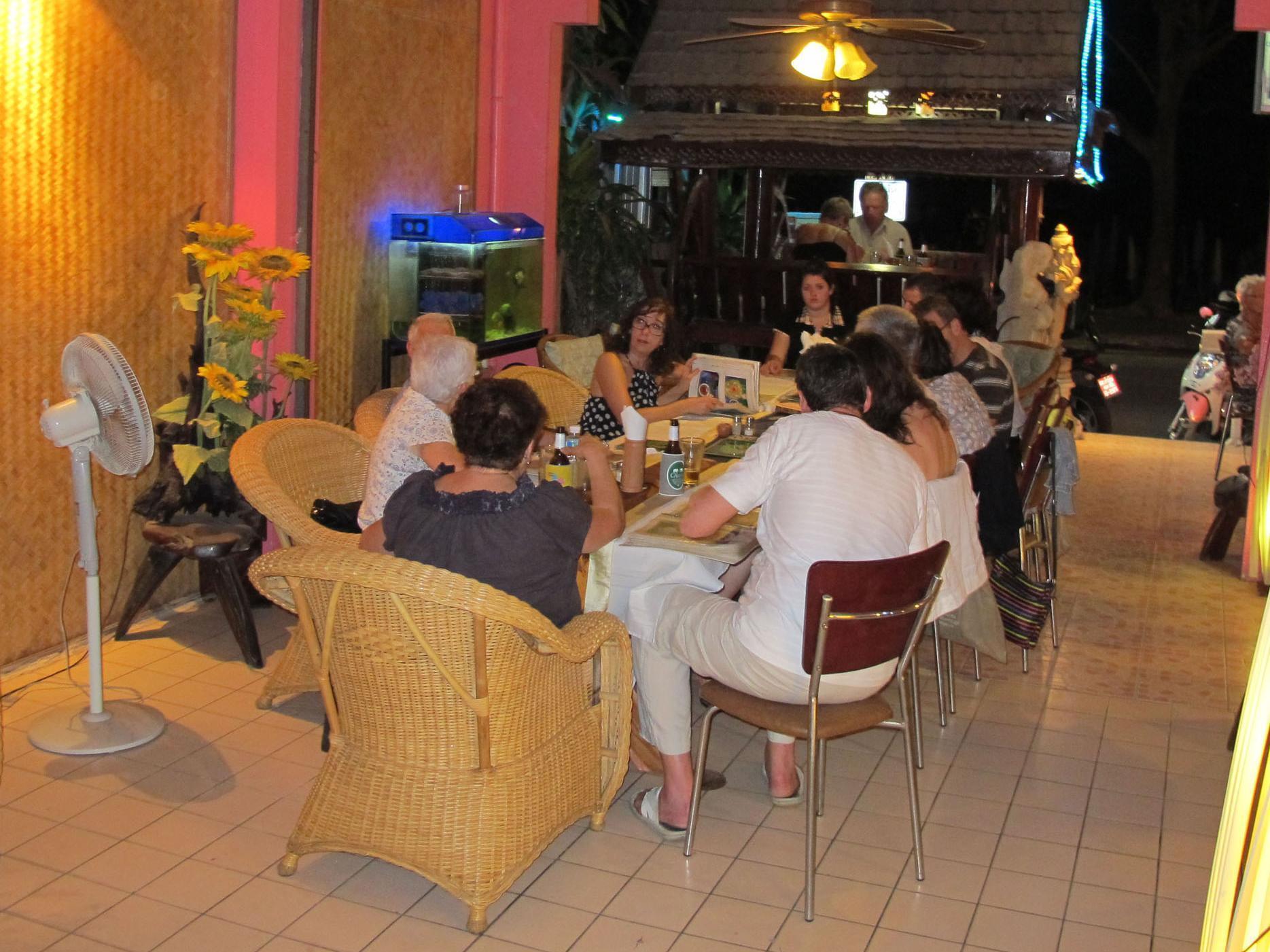 Beachfront Hotel Cha Am Cha-Am Εξωτερικό φωτογραφία