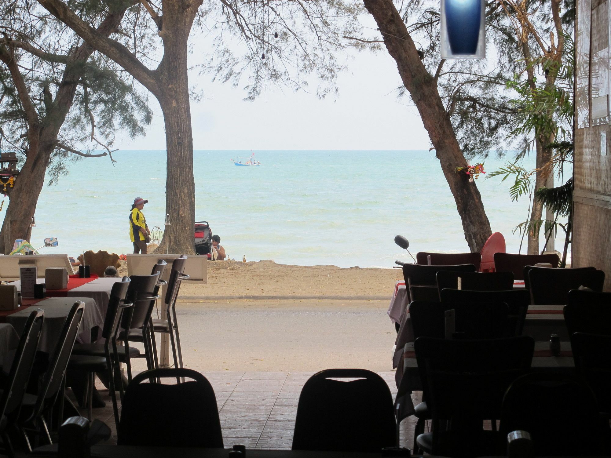 Beachfront Hotel Cha Am Cha-Am Εξωτερικό φωτογραφία